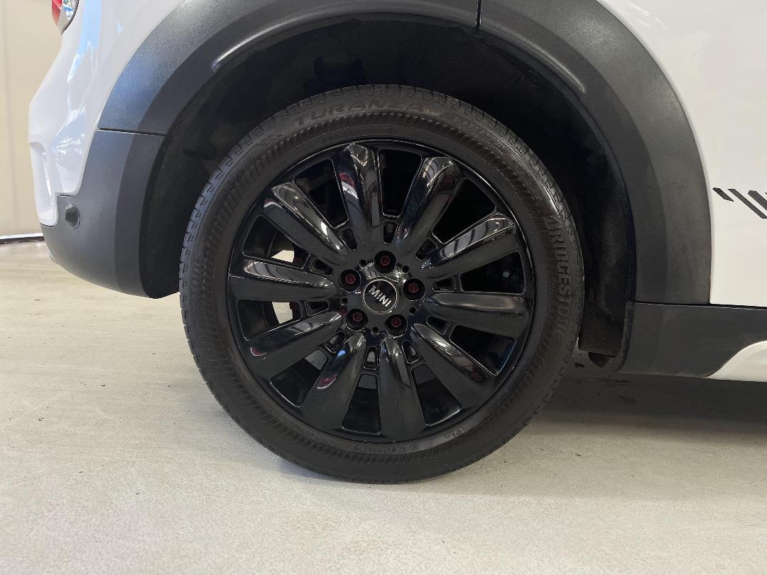 Photo '12' of Mini Countryman