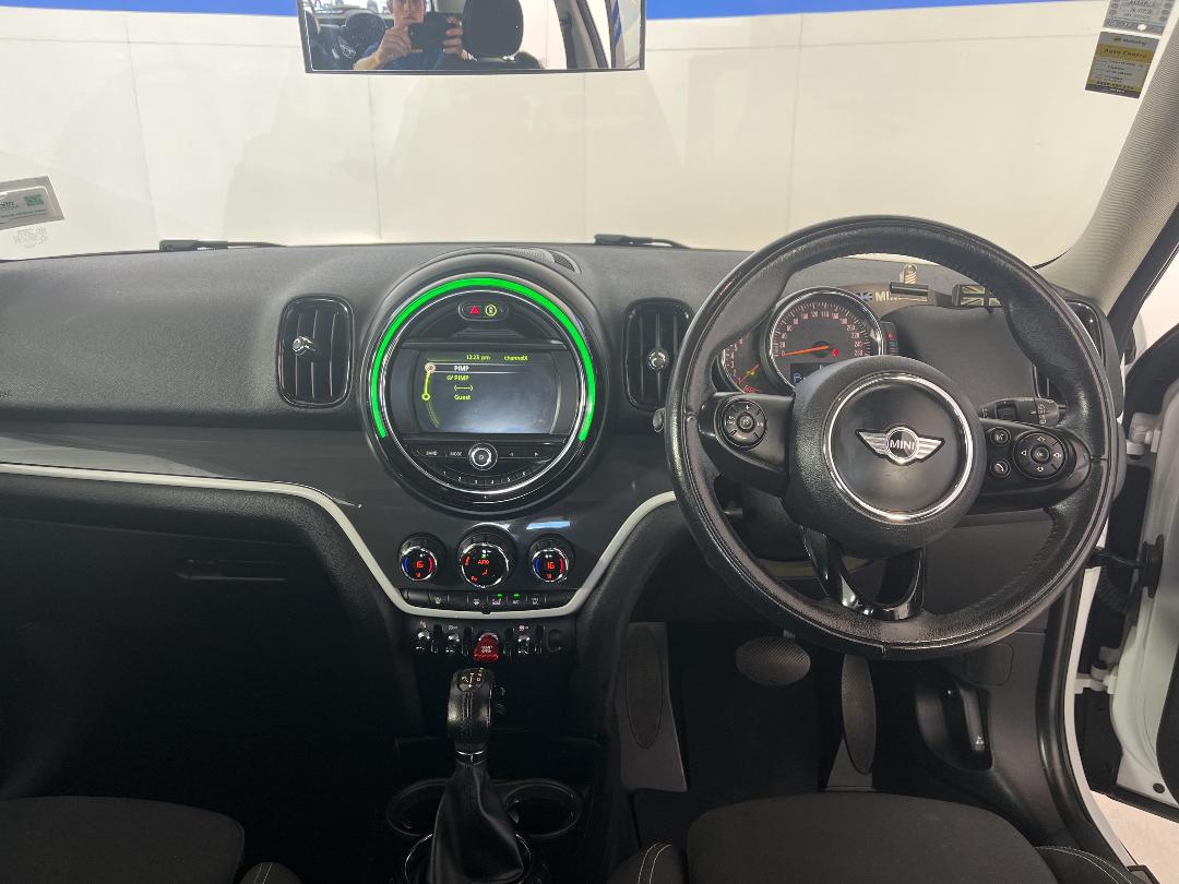 Photo '17' of Mini Countryman