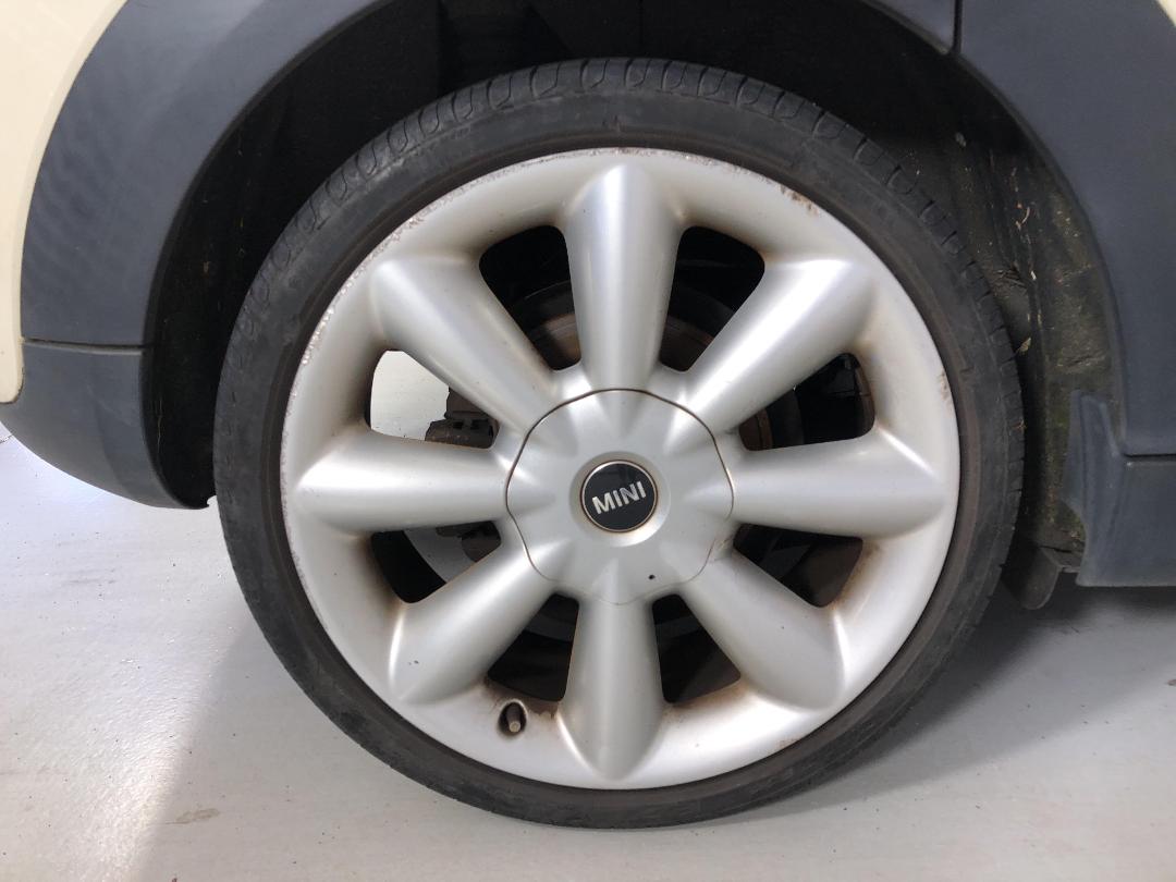 Photo '12' of Mini Hatch