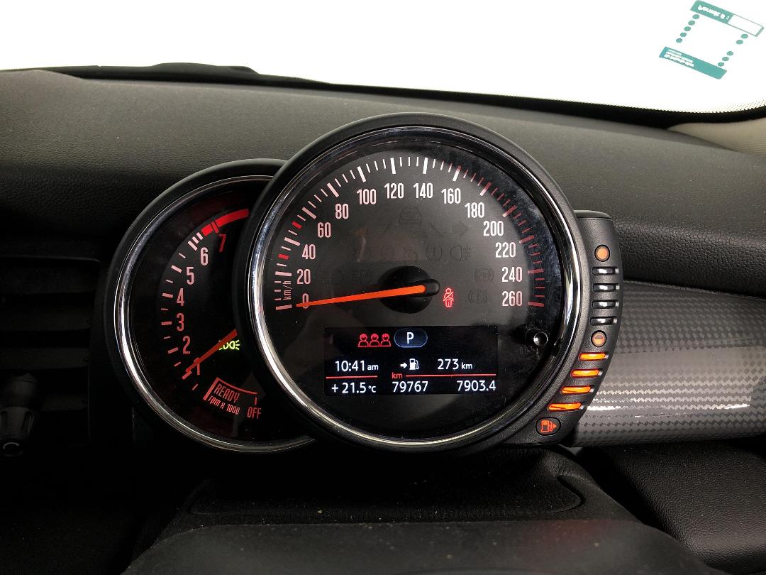 Photo '21' of Mini Hatch