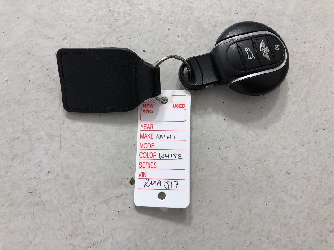 Photo '22' of Mini Hatch