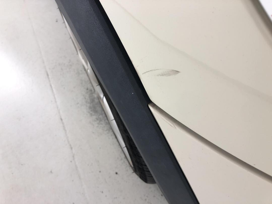 Photo '23' of Mini Hatch