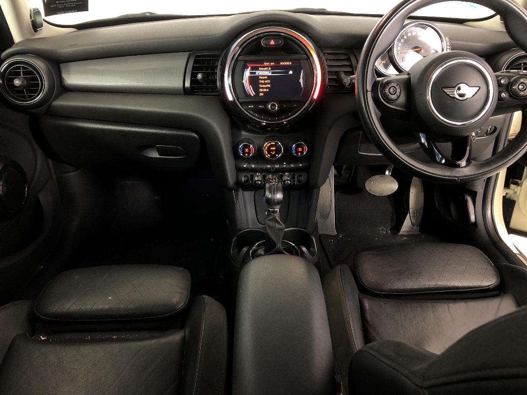 Photo '17' of Mini Hatch