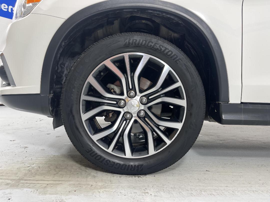 Photo '10' of Mitsubishi ASX