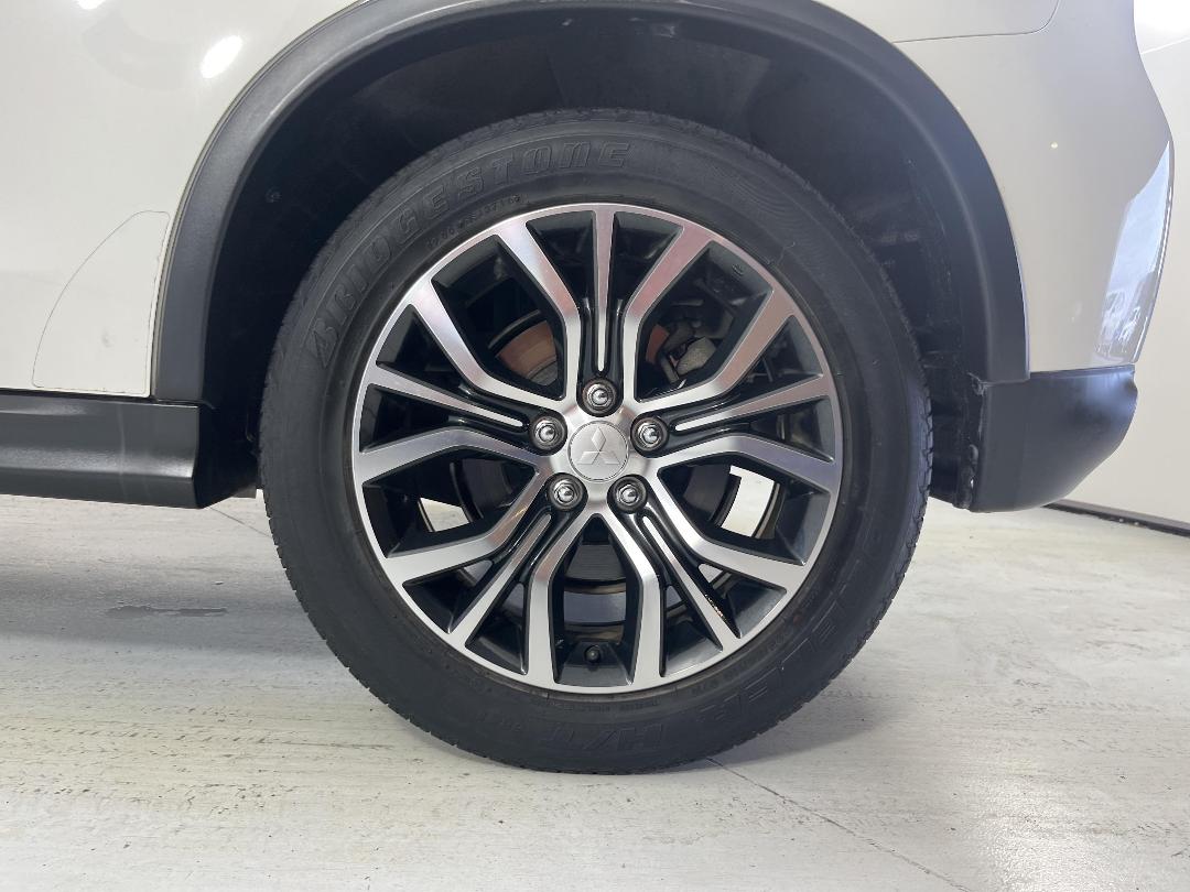 Photo '11' of Mitsubishi ASX