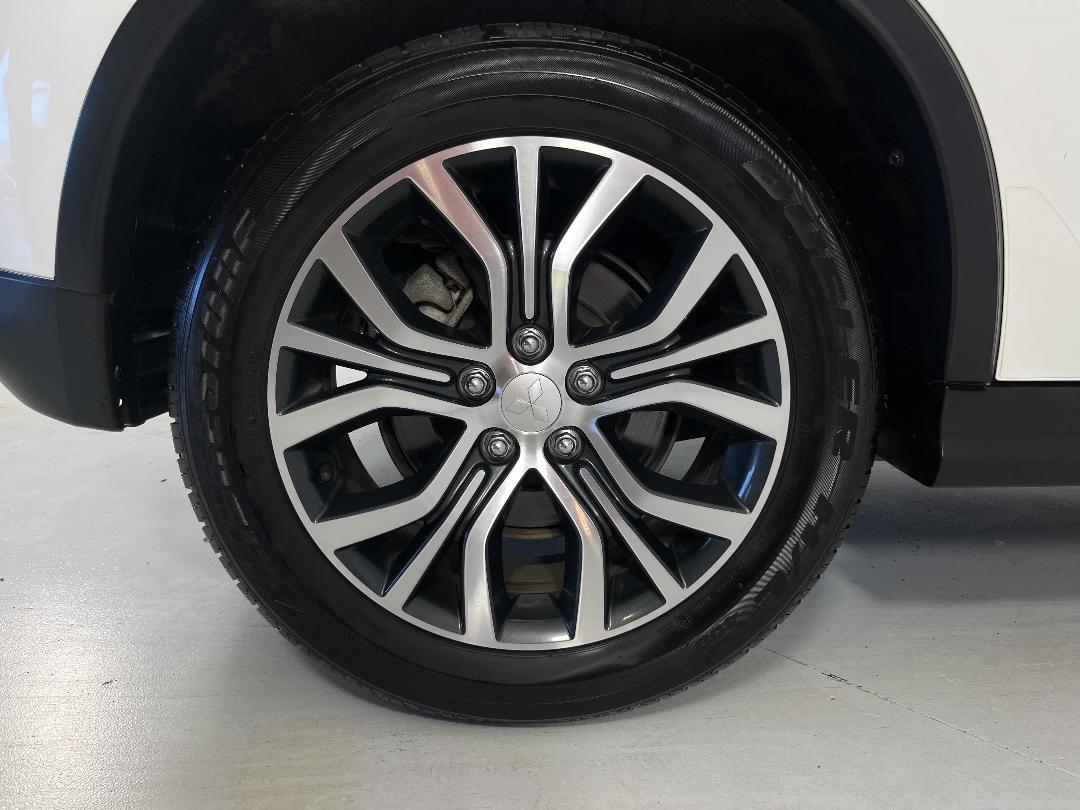 Photo '12' of Mitsubishi ASX