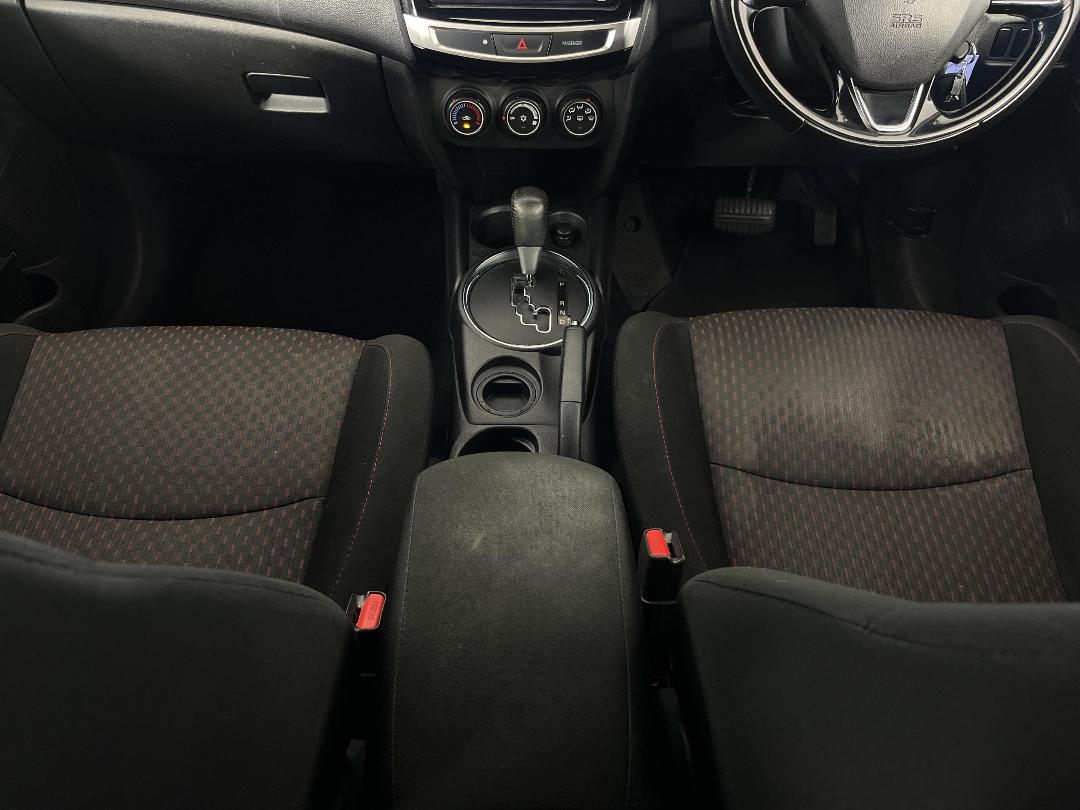 Photo '18' of Mitsubishi ASX