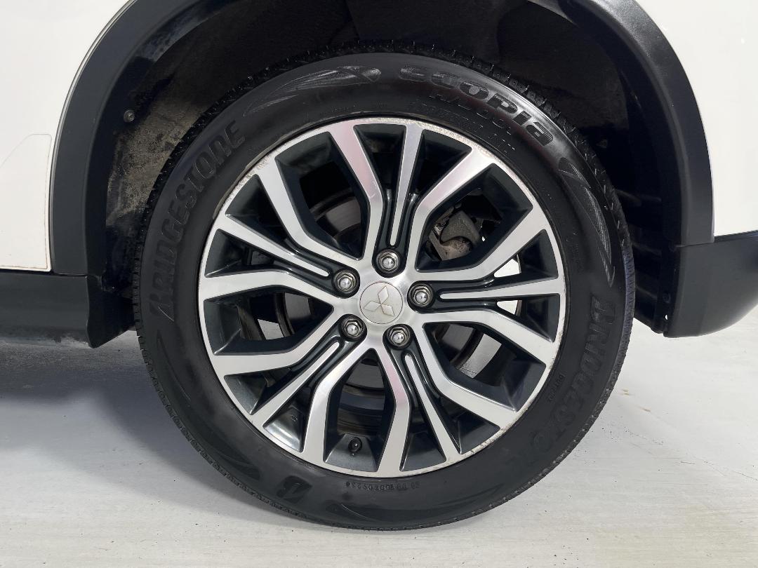 Photo '11' of Mitsubishi ASX