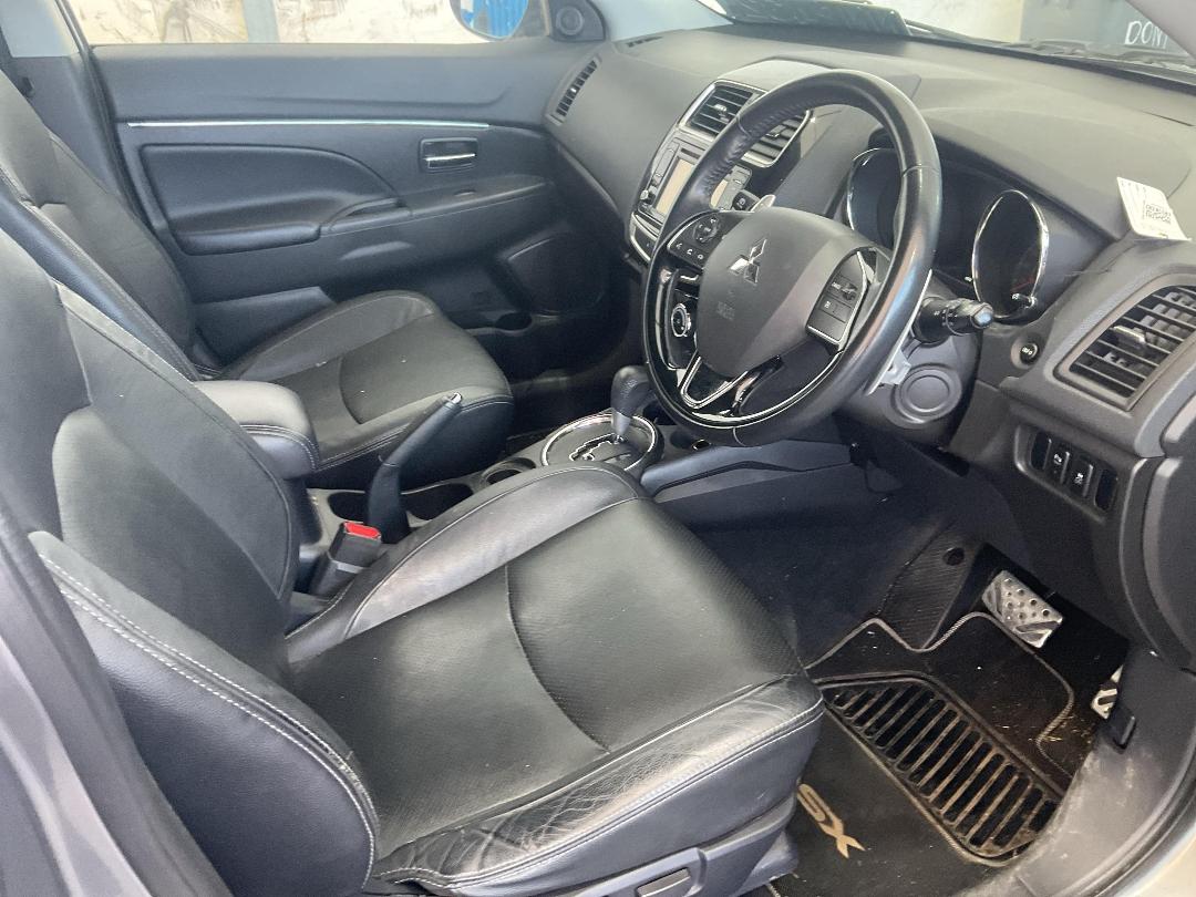 Photo '8' of Mitsubishi ASX VRX