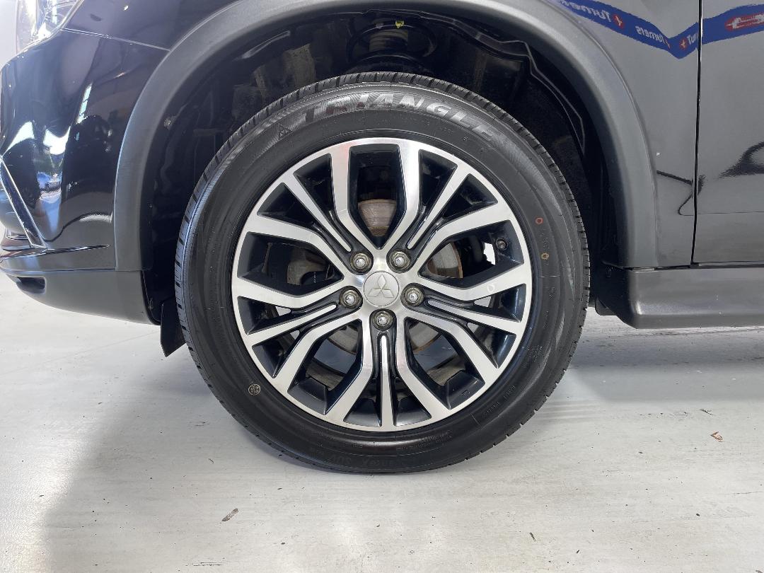 Photo '10' of Mitsubishi ASX