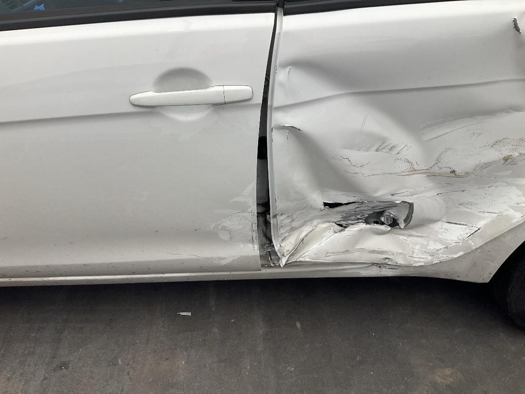 Photo '6' of Mitsubishi Lancer LS Photo '6' of Mitsubishi Lancer LS