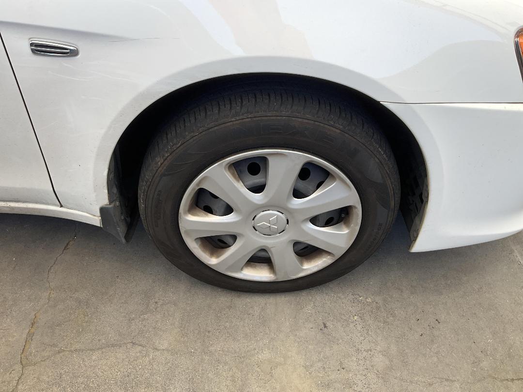 Photo '2' of Mitsubishi Lancer LS Photo '2' of Mitsubishi Lancer LS