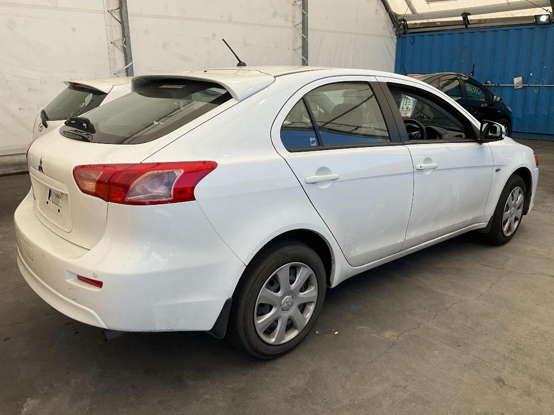 Photo '12' of Mitsubishi Lancer LS Photo '12' of Mitsubishi Lancer LS