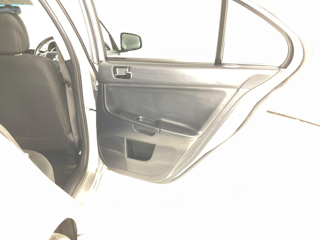 Photo '19' of Mitsubishi Lancer