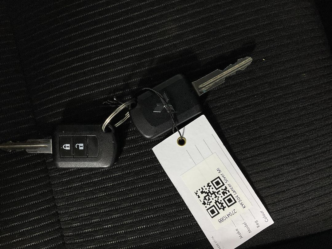 Photo '22' of Mitsubishi Lancer