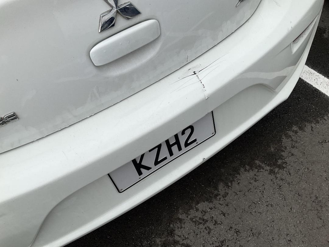 Photo '10' of Mitsubishi Mirage XLS