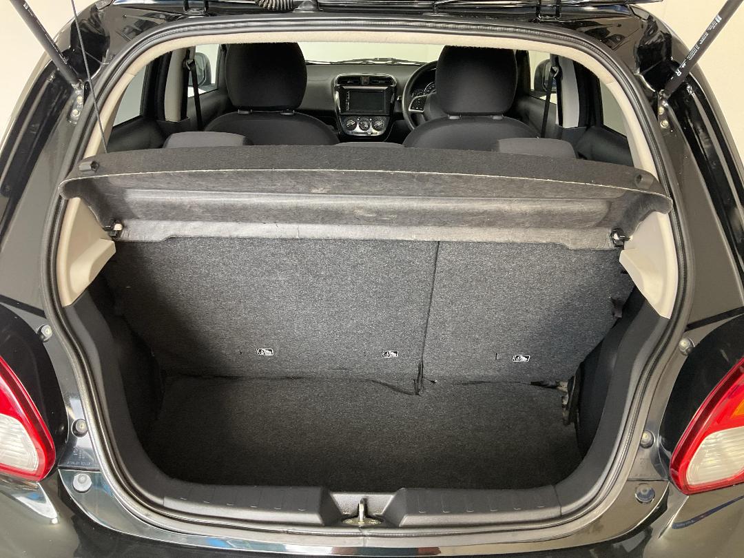 Photo '14' of Mitsubishi Mirage