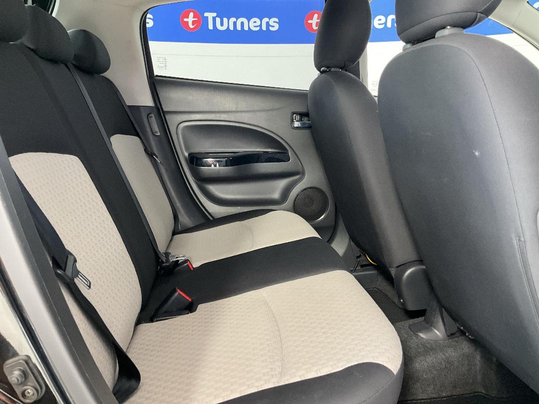 Photo '20' of Mitsubishi Mirage