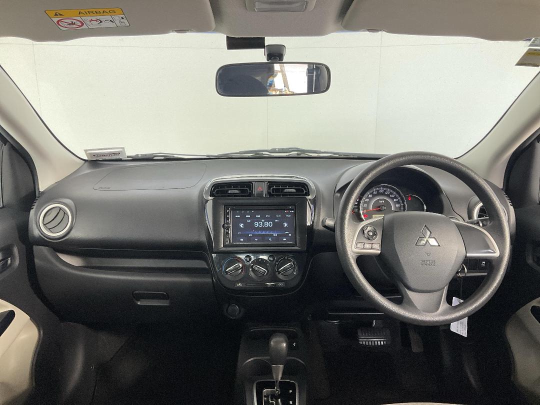 Photo '17' of Mitsubishi Mirage