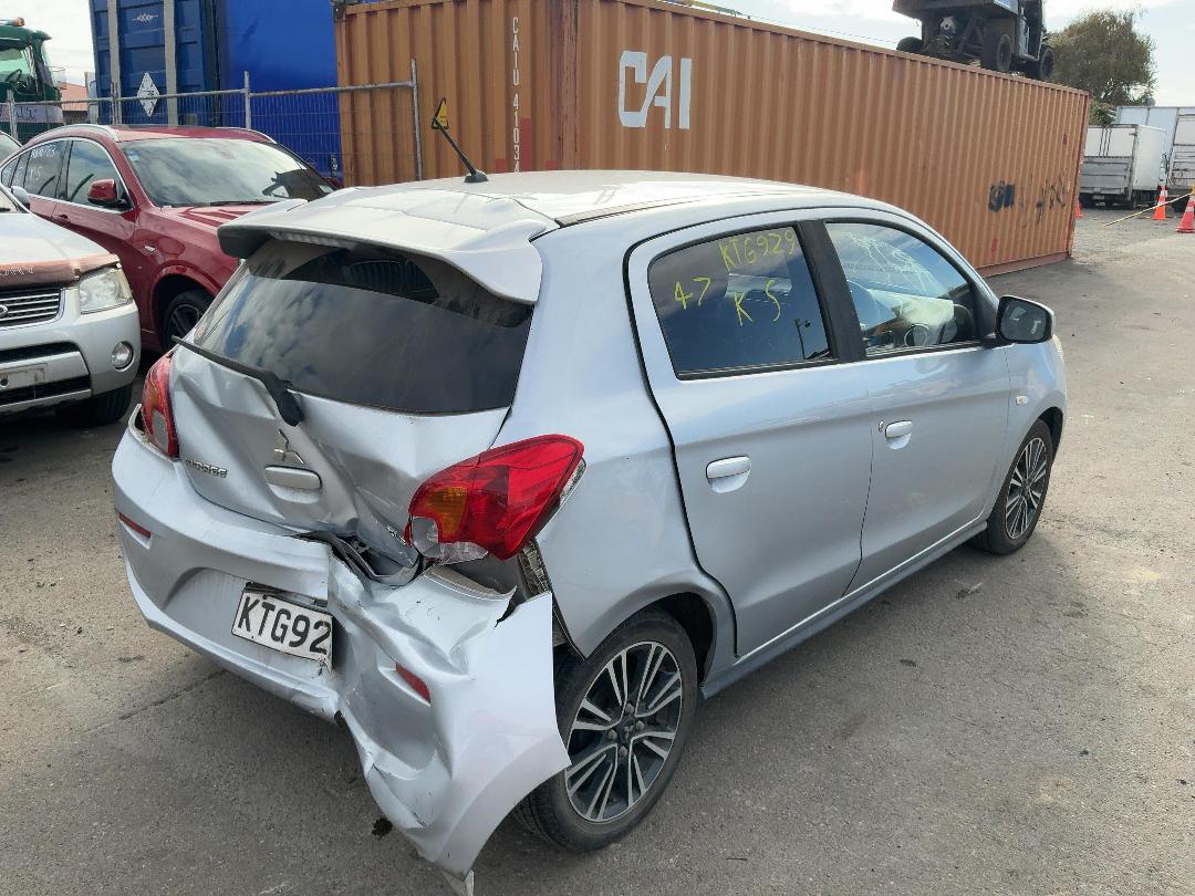 Photo '6' of Mitsubishi Mirage XLS