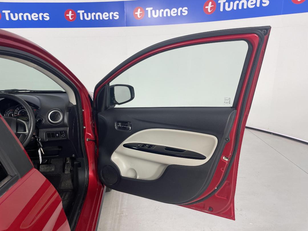 Photo '15' of Mitsubishi Mirage Photo '15' of Mitsubishi Mirage