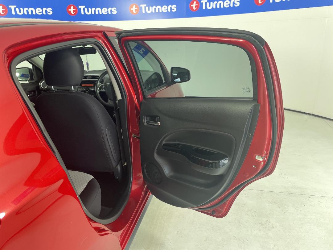 Photo '19' of Mitsubishi Mirage Photo '19' of Mitsubishi Mirage