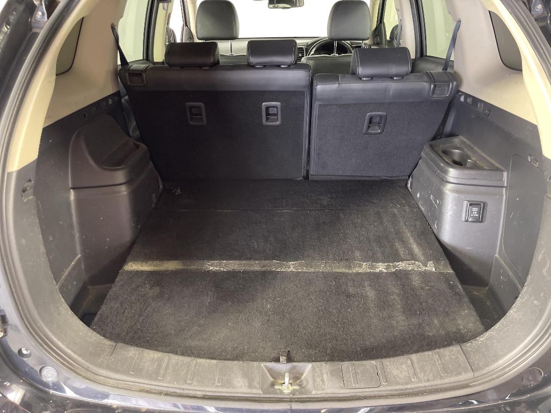 Photo '14' of Mitsubishi Outlander