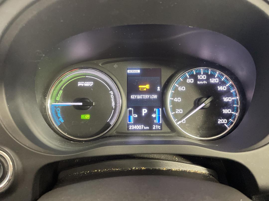 Photo '21' of Mitsubishi Outlander