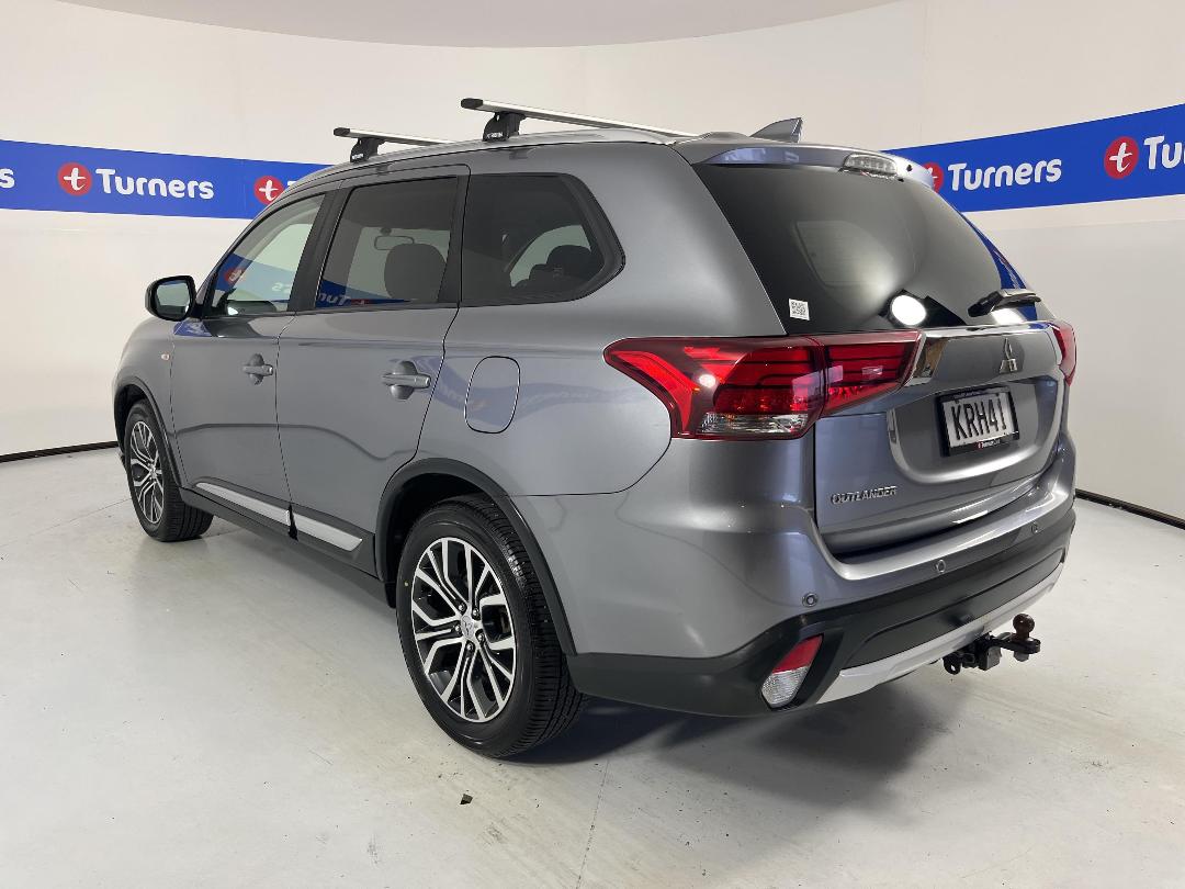 Photo '5' of Mitsubishi Outlander Photo '5' of Mitsubishi Outlander