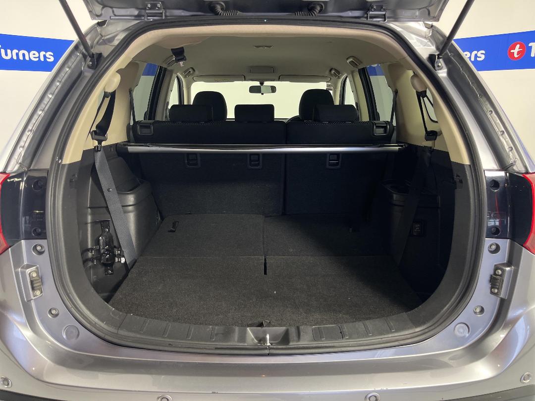 Photo '14' of Mitsubishi Outlander Photo '14' of Mitsubishi Outlander