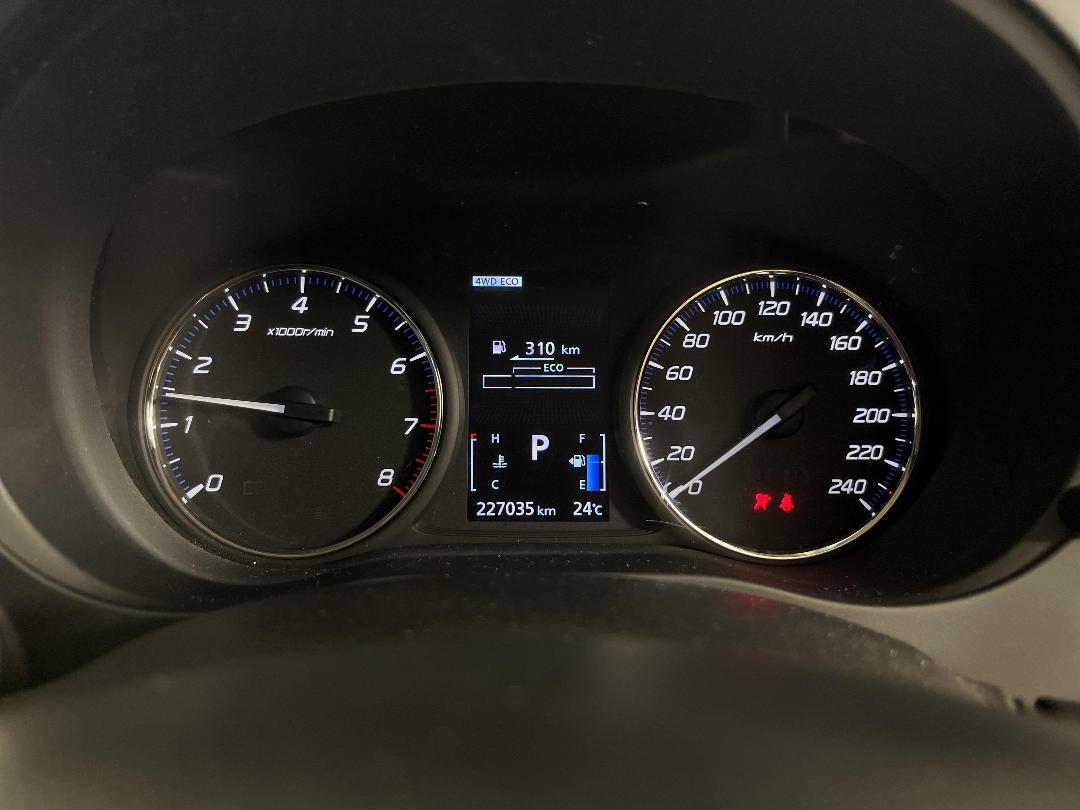 Photo '21' of Mitsubishi Outlander Photo '21' of Mitsubishi Outlander