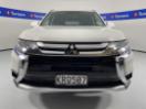 Thumbnail '2' of Mitsubishi Outlander