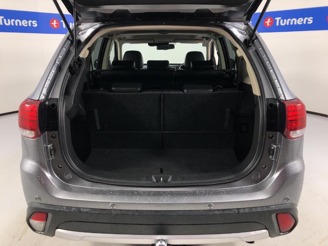 Photo '12' of Mitsubishi Outlander VRX Photo '12' of Mitsubishi Outlander VRX