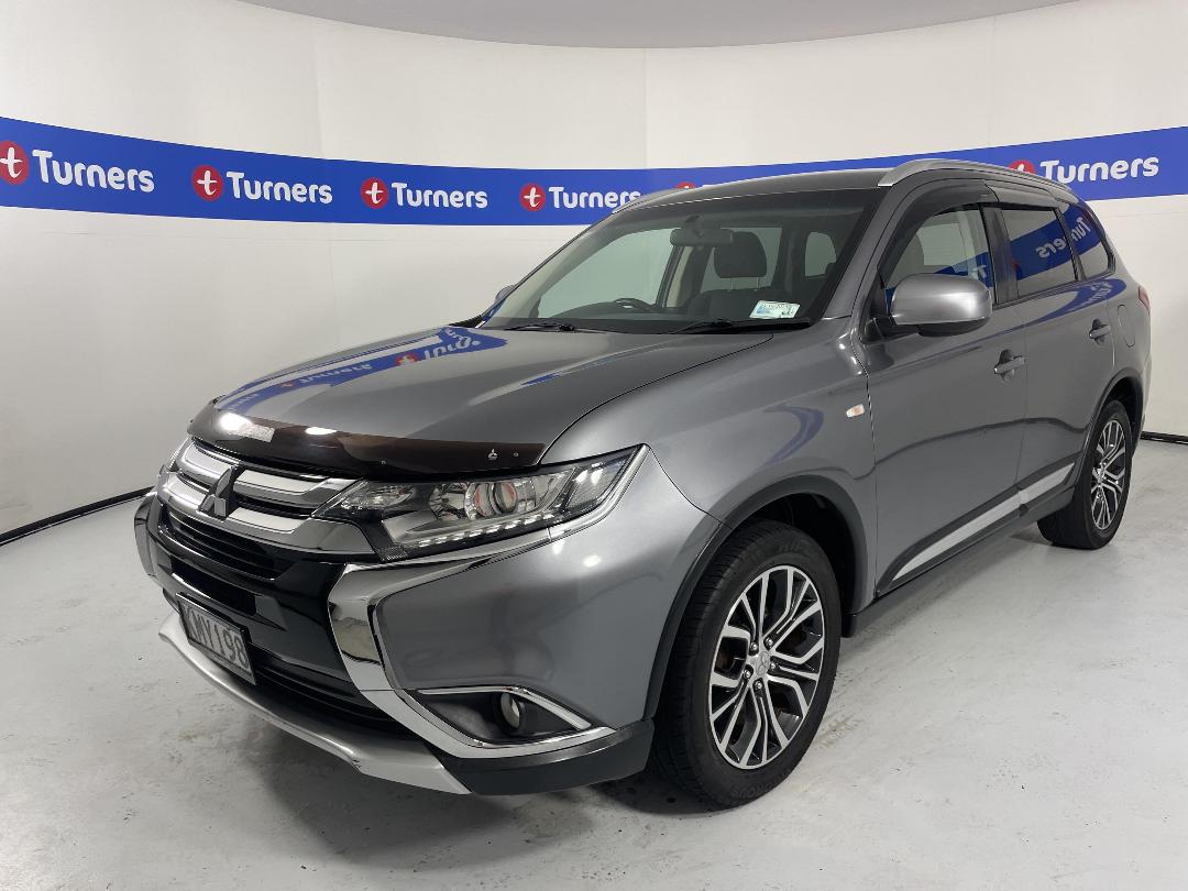 Photo '4' of Mitsubishi Outlander