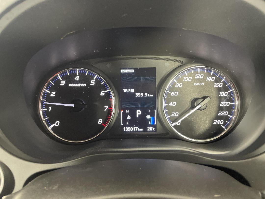 Photo '21' of Mitsubishi Outlander