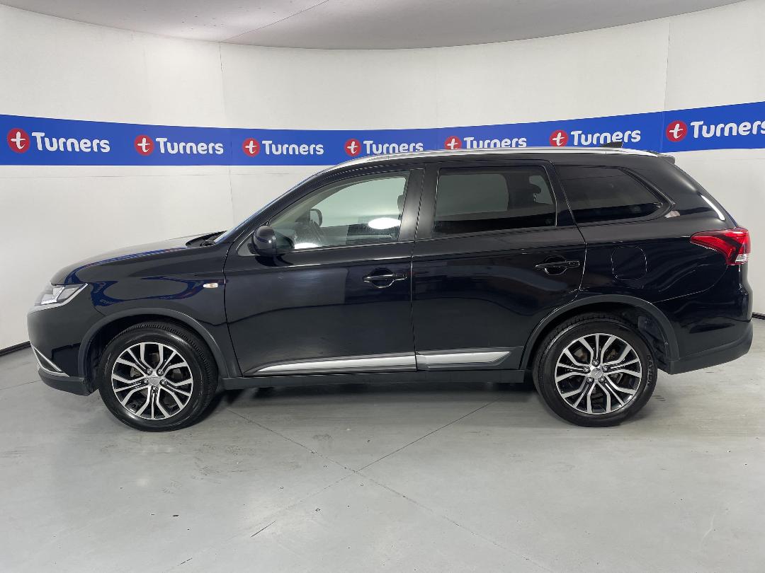 Photo '23' of Mitsubishi Outlander