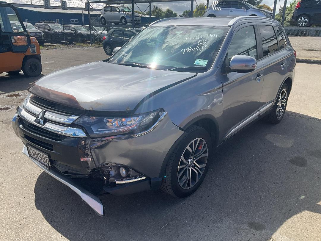 Photo '3' of Mitsubishi Outlander XLS Photo '3' of Mitsubishi Outlander XLS