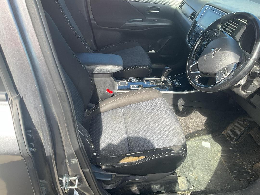 Photo '14' of Mitsubishi Outlander XLS Photo '14' of Mitsubishi Outlander XLS