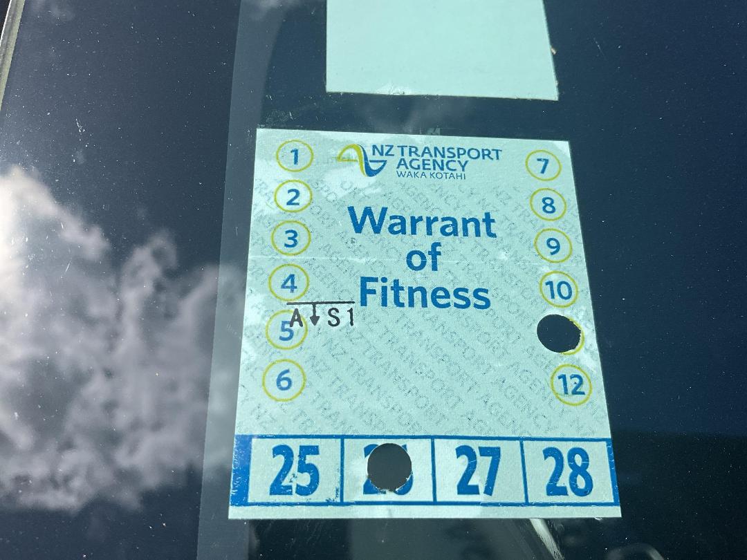 Photo '17' of Mitsubishi Outlander XLS Photo '17' of Mitsubishi Outlander XLS