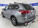 Thumbnail '5' of Mitsubishi Outlander