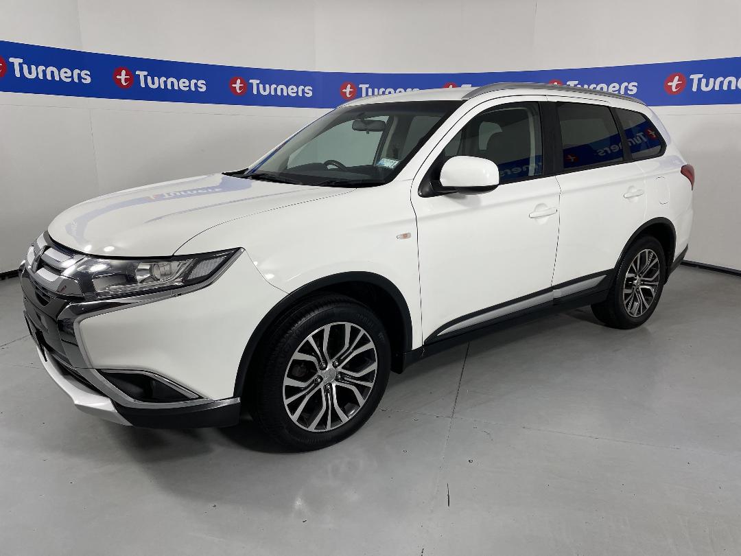 Photo '4' of Mitsubishi Outlander