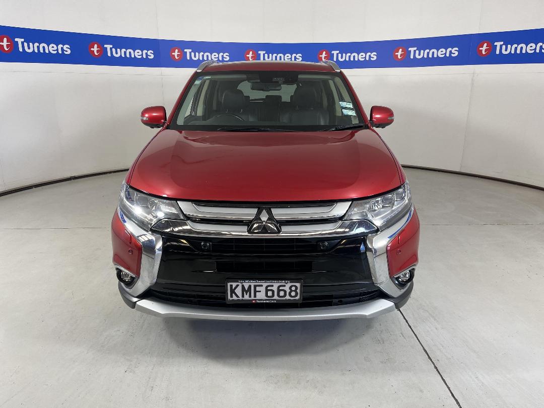 Photo '2' of Mitsubishi Outlander Photo '2' of Mitsubishi Outlander