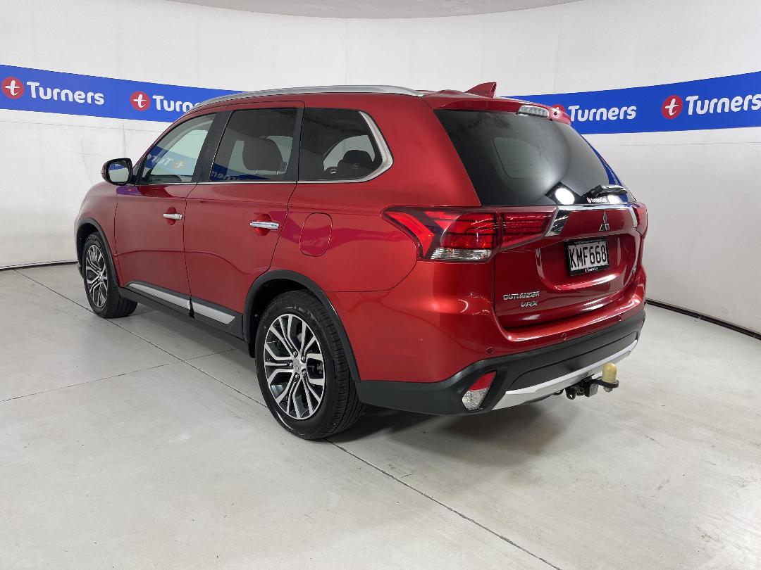 Photo '5' of Mitsubishi Outlander Photo '5' of Mitsubishi Outlander