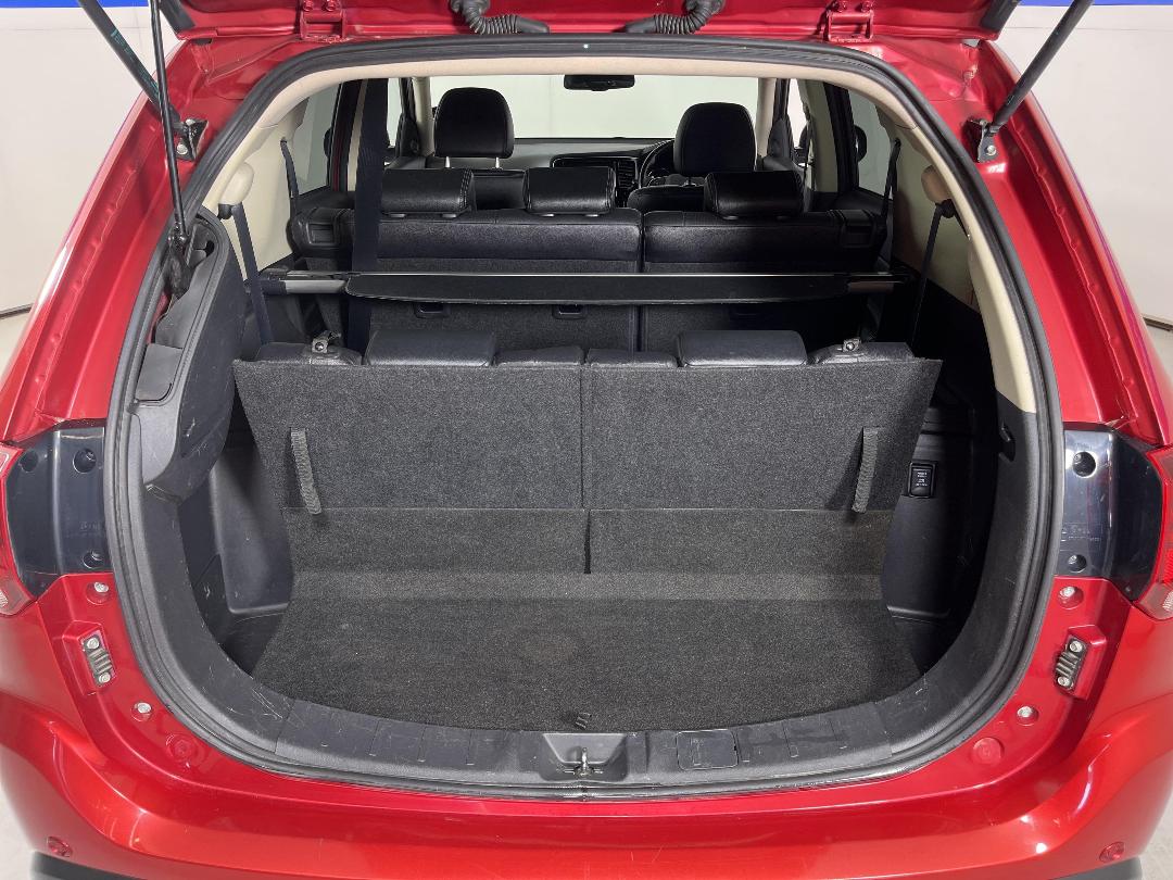 Photo '14' of Mitsubishi Outlander Photo '14' of Mitsubishi Outlander