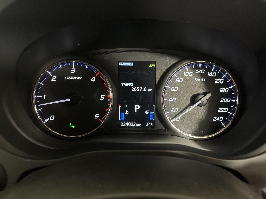 Photo '21' of Mitsubishi Outlander Photo '21' of Mitsubishi Outlander