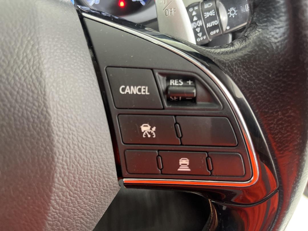 Photo '27' of Mitsubishi Outlander Photo '27' of Mitsubishi Outlander