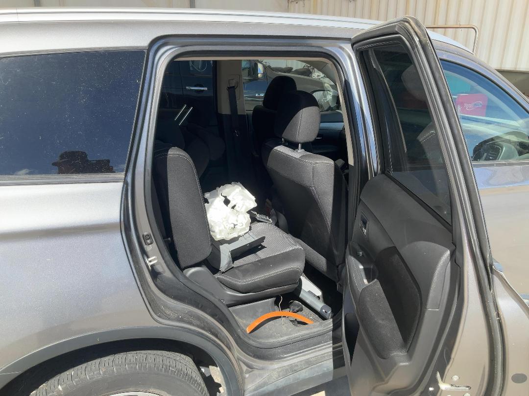 Photo '8' of Mitsubishi Outlander LS