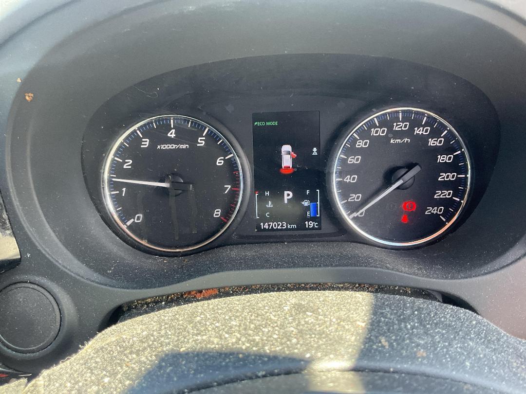 Photo '10' of Mitsubishi Outlander LS