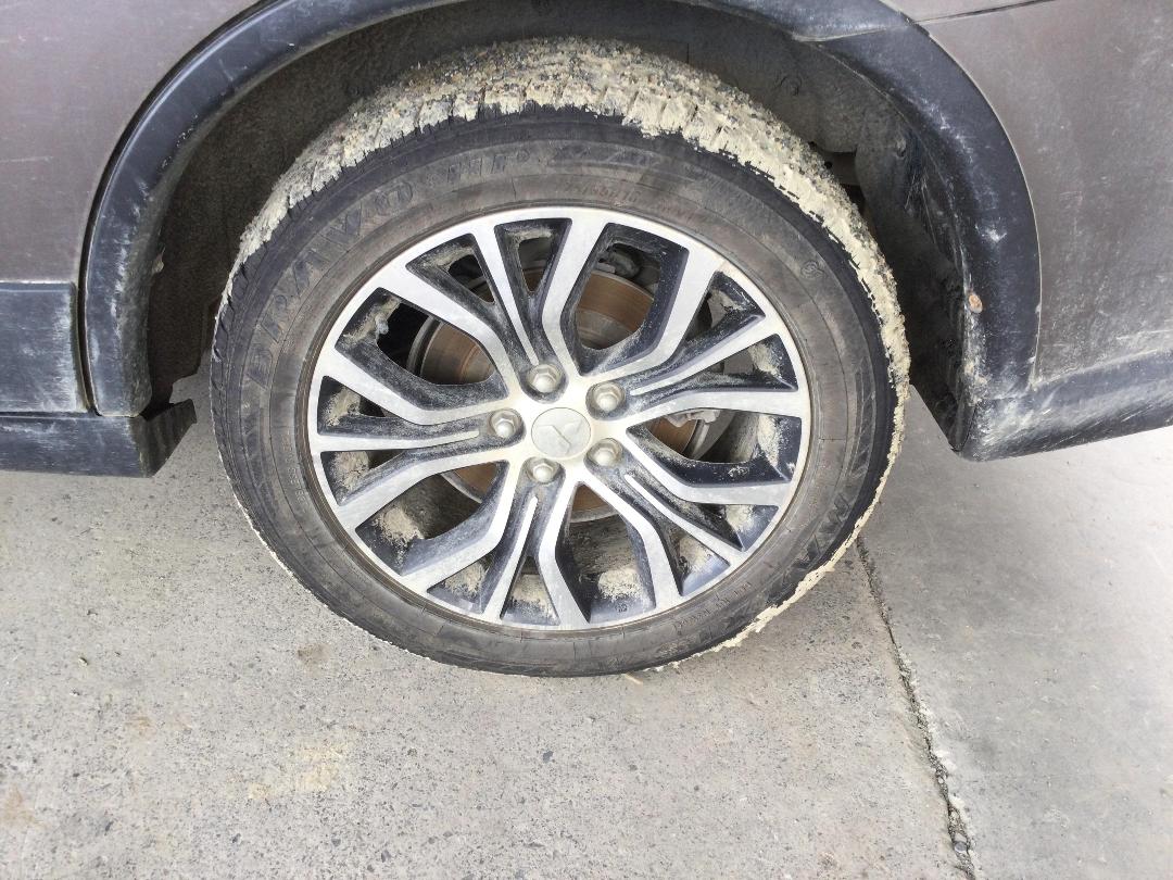 Photo '24' of Mitsubishi Outlander LS