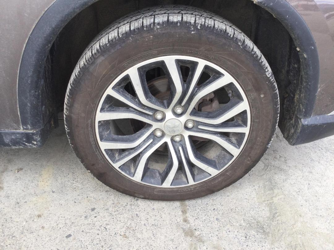 Photo '26' of Mitsubishi Outlander LS